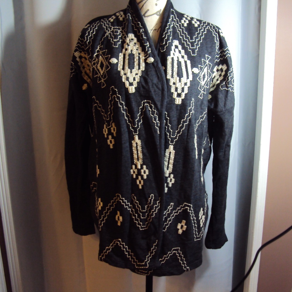 LUCKY BLISS  SWEATER